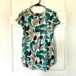 Ann Taylor Factory casual button down blouse for casual for business!